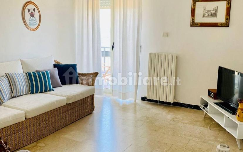 Bilocale viale Antonio Gramsci 272, Lungomare, Capocolonna, Crotone