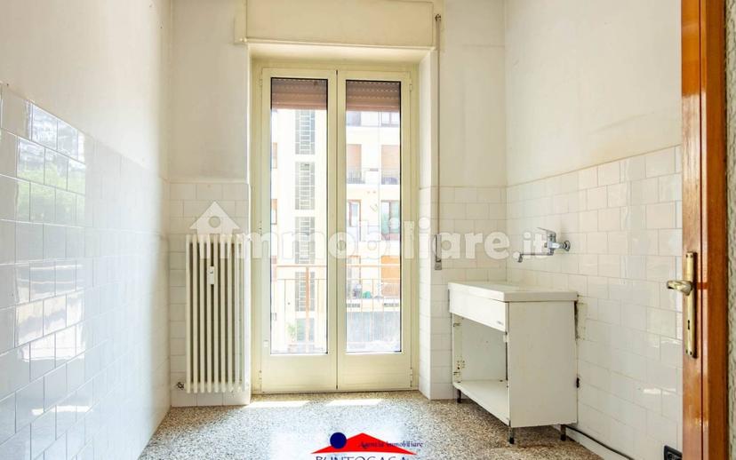 Trilocale viale Sarrea 5, Centro, Dronero — foto 9 di 18