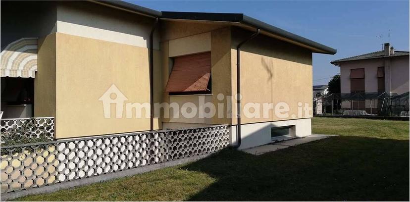 Terratetto unifamiliare 225 m², buono stato, Centro, Cordenons — foto 24 di 25