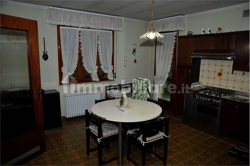 Terratetto unifamiliare 225 m², buono stato, Centro, Cordenons — foto 15 di 25