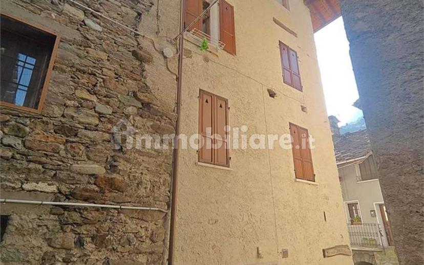 Trilocale nuovo, Lillianes — foto 36 di 36