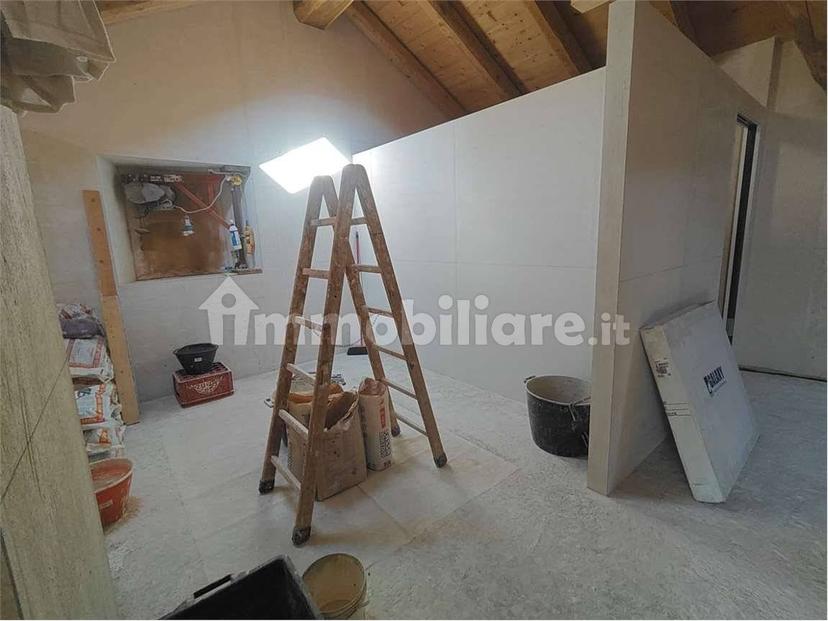Trilocale nuovo, Lillianes — foto 29 di 36