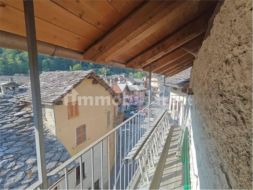 Trilocale nuovo, Lillianes — foto 26 di 36