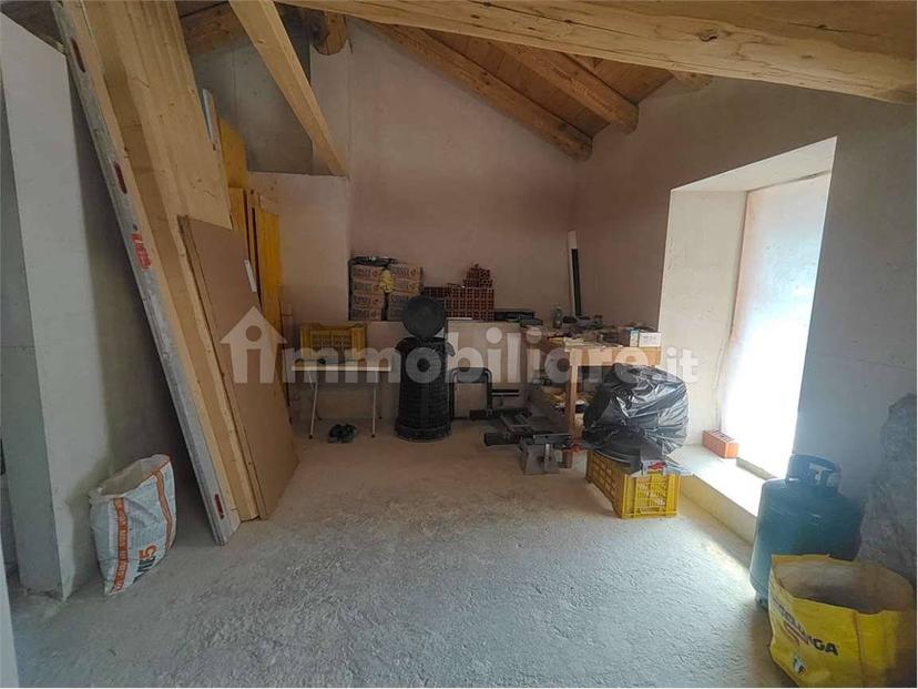 Trilocale nuovo, Lillianes — foto 30 di 36
