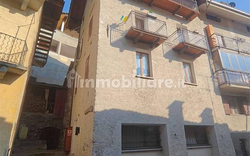 Trilocale nuovo, Lillianes — foto 5 di 36