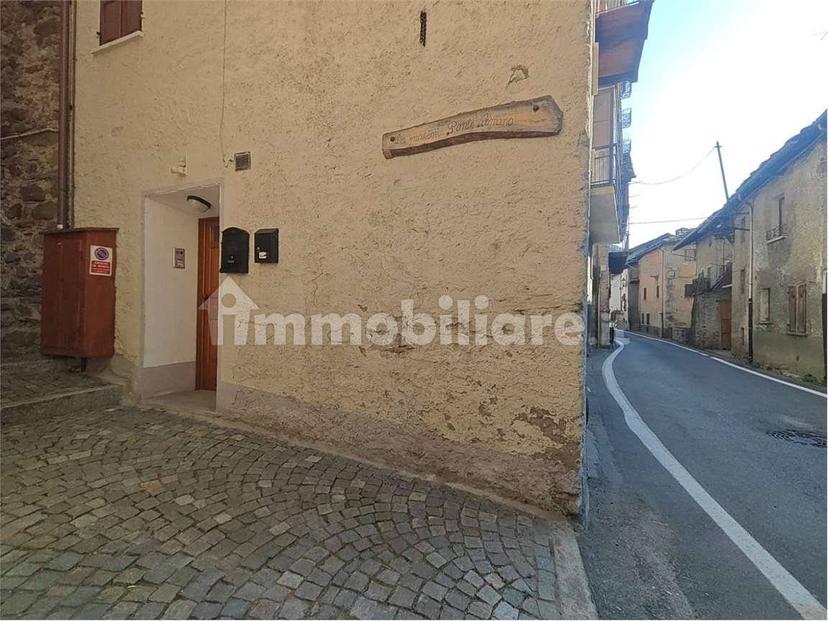 Trilocale nuovo, Lillianes — foto 6 di 36