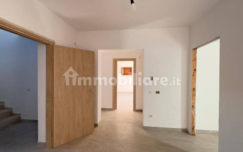 Villa bifamiliare via Giuseppe Garibaldi 48, Centro, Moglia — foto 11 di 12
