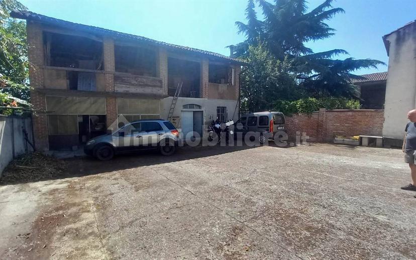 Terratetto unifamiliare via Bagiarini, Centro, Cunico — foto 32 di 33
