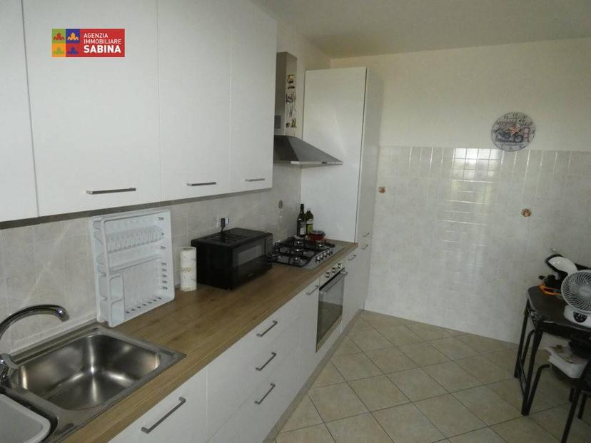 Trilocale viale Giuseppe Verdi 1, Cantalupo in Sabina — foto 5 di 28