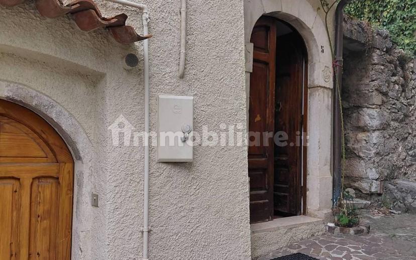 Terratetto unifamiliare via Demetrio di Stefano, Centro, Rocca di Mezzo — foto 3 di 23