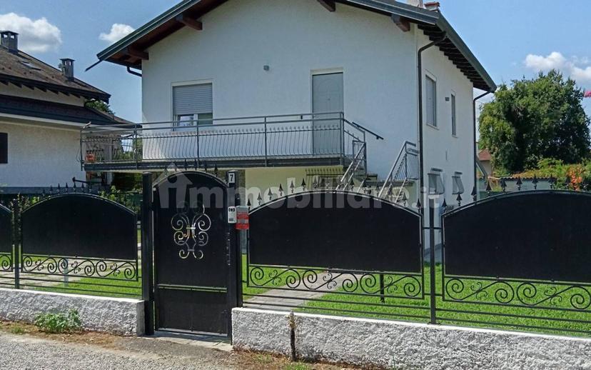 Terratetto unifamiliare via dei Narcisi 5/, Villaggi, Castelletto Sopra Ticino — foto 4 di 5