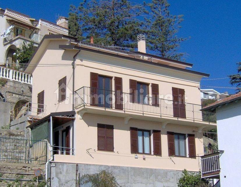 Bilocale salita Galleria 19, Centro, Taggia — foto 8 di 10