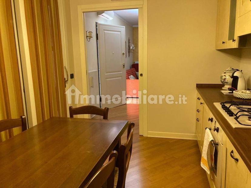 Quadrilocale via Xxv Aprile 20, Centro, Sirmione — foto 16 di 18