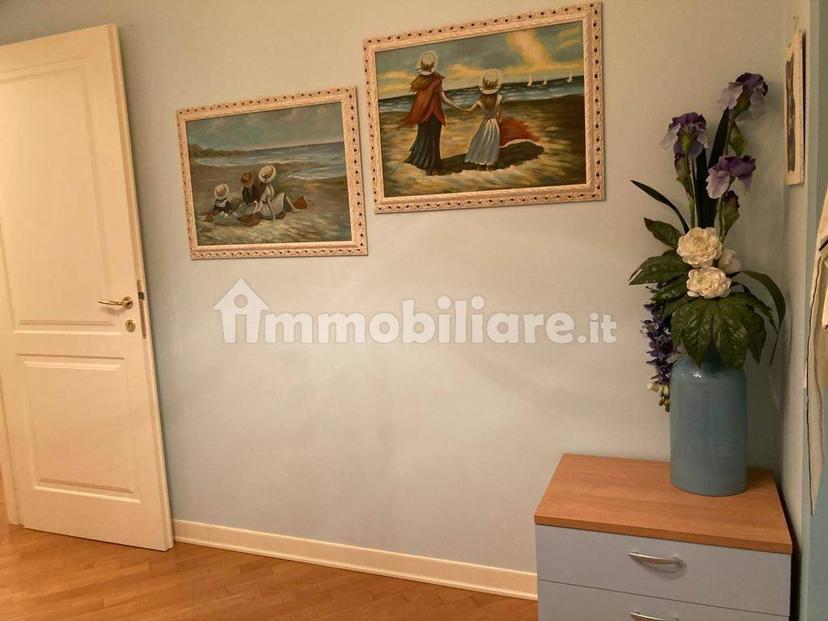 Quadrilocale via Xxv Aprile 20, Centro, Sirmione — foto 4 di 18