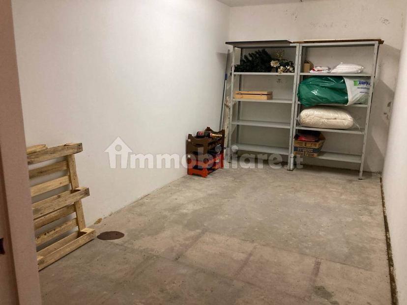 Quadrilocale via Xxv Aprile 20, Centro, Sirmione — foto 12 di 18