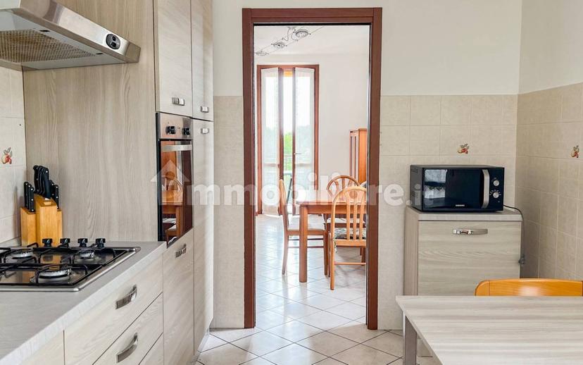 Trilocale via Oleggio Castello 17, Arona — foto 12 di 29