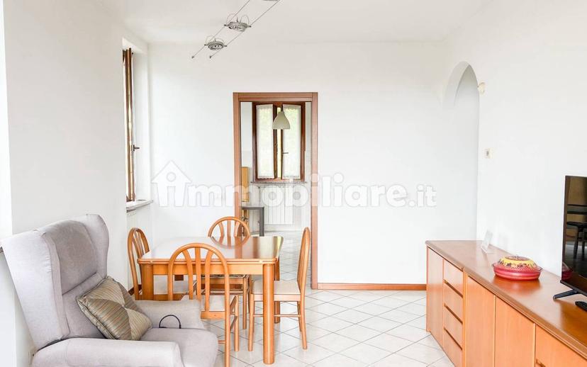Trilocale via Oleggio Castello 17, Arona — foto 22 di 29