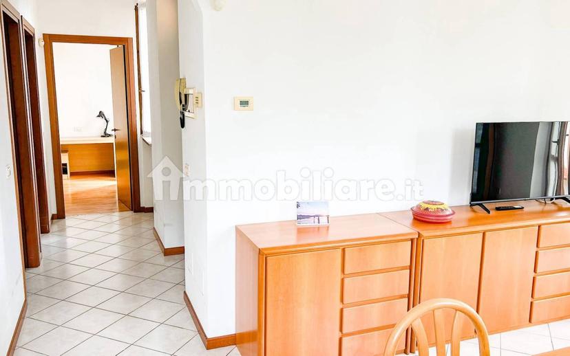 Trilocale via Oleggio Castello 17, Arona — foto 3 di 29