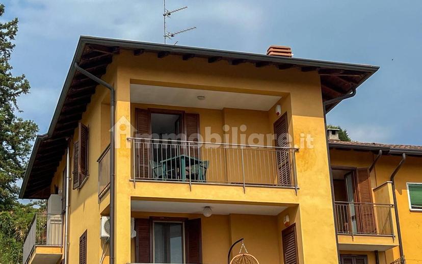 Trilocale via Oleggio Castello 17, Arona — foto 20 di 29