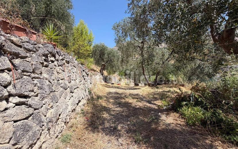 Casale via Vigne Antiche, Monte Sant'Angelo — foto 3 di 14