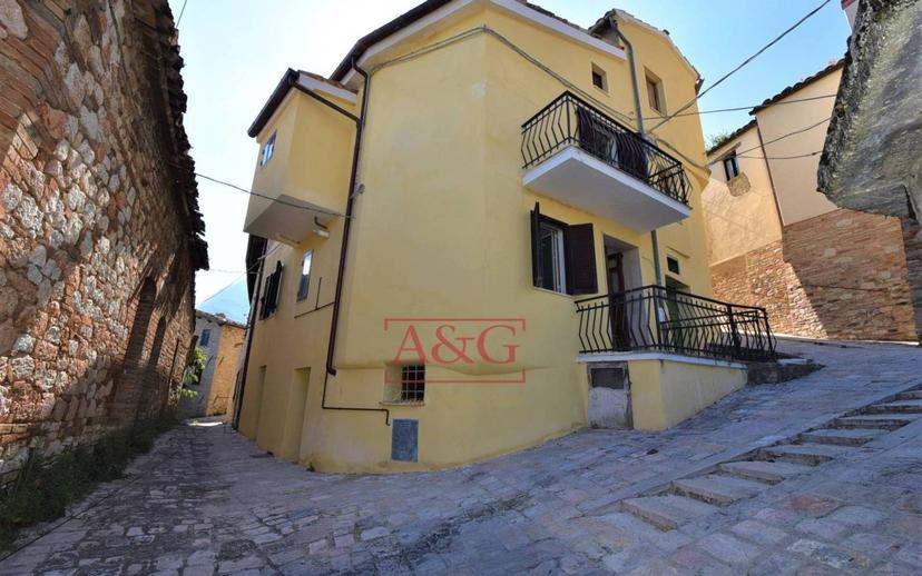 Terratetto unifamiliare X865+23 Valle 22, Montefortino — foto 5 di 25