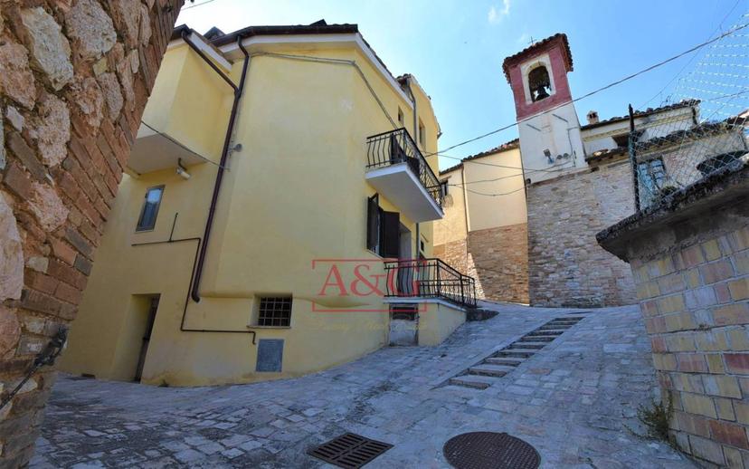 Terratetto unifamiliare X865+23 Valle 22, Montefortino — foto 3 di 25