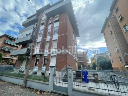 Stanza singola via Genova, Parma