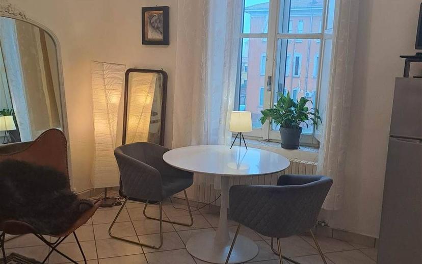 Trilocale ottimo stato, primo piano, Centro, Ostiglia — foto 3 di 10