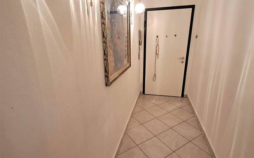 Trilocale ottimo stato, primo piano, Centro, Ostiglia — foto 6 di 10