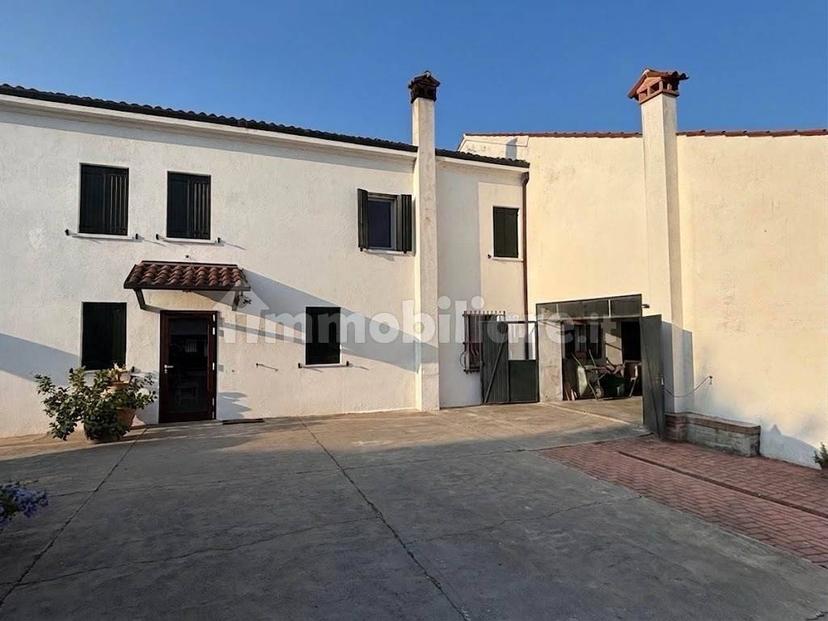 Terratetto unifamiliare 90 m², ottimo stato, Centro, Lendinara — foto 3 di 20