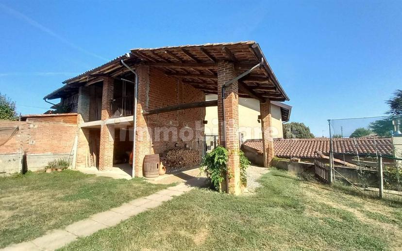 Terratetto unifamiliare via Inserra, Centro, Cerreto d'Asti
