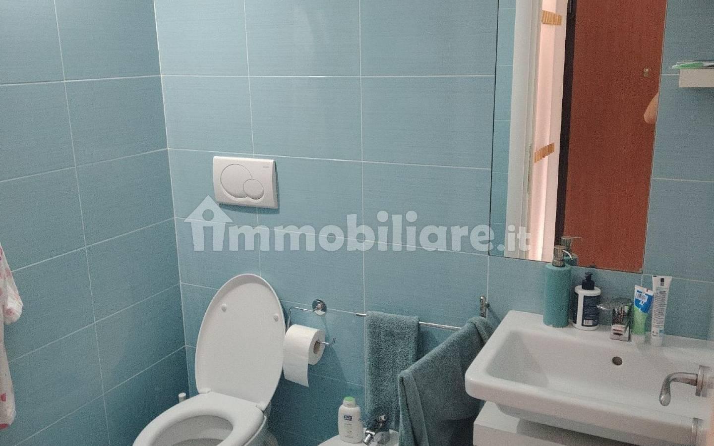 Trilocale via Riva del Sole 59, Centro, Giulianova