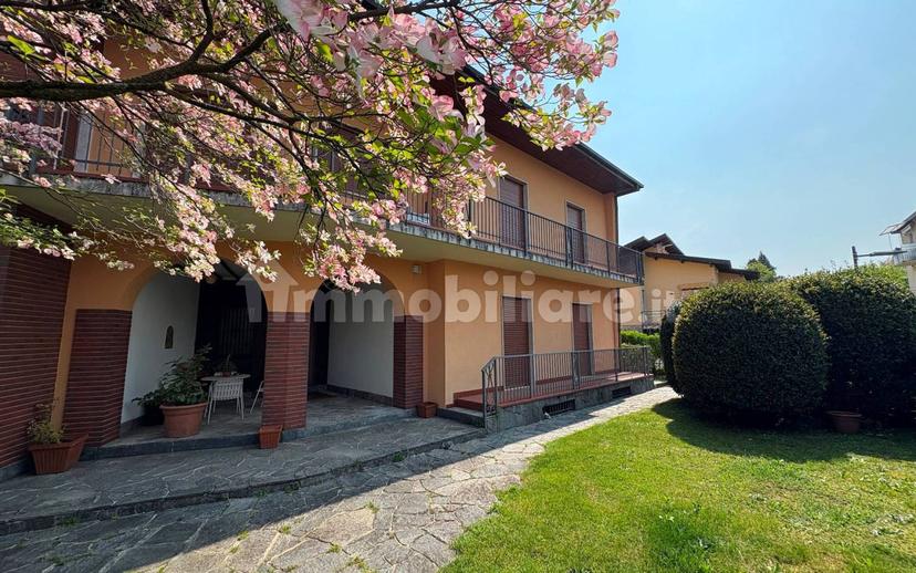 Villa unifamiliare via ai Villini, Pallanza Centro, Verbania — foto 2 di 11