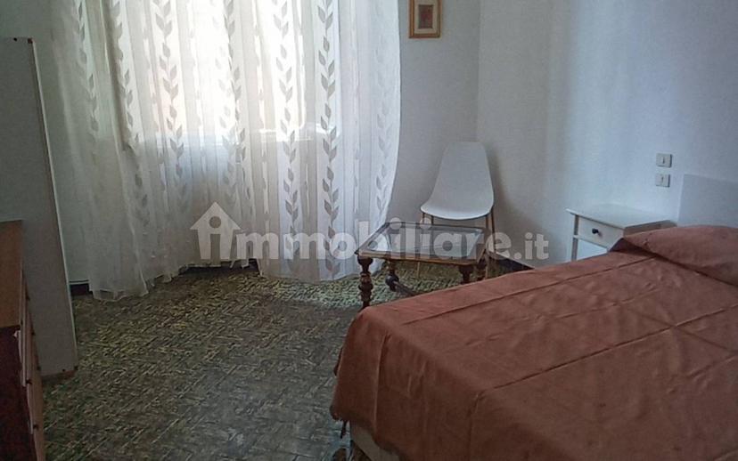 Trilocale via Galli Tassi 5, Piazza Napoleone - San Michele, Lucca