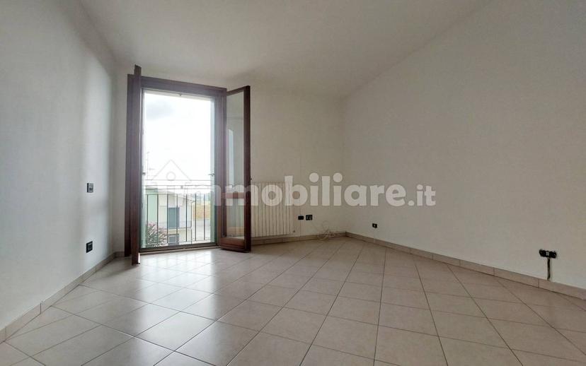 Trilocale via Arrigo Boito, Centro, Gualtieri — foto 2 di 21