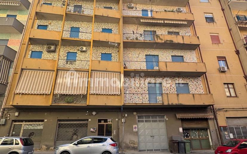 Trilocale via Napoleone Colajanni 166, Centro, Caltanissetta — foto 3 di 13