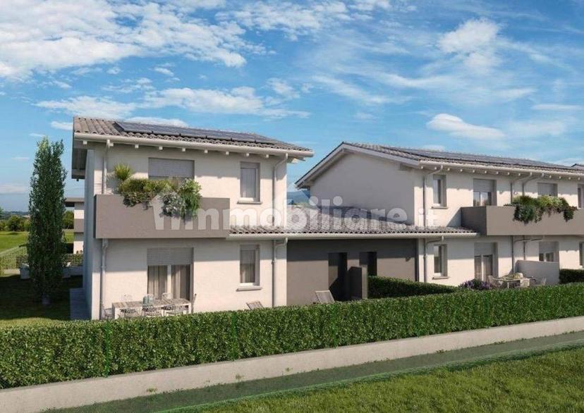 Villa plurifamiliare via Giacomo Matteotti, Vertemate con Minoprio