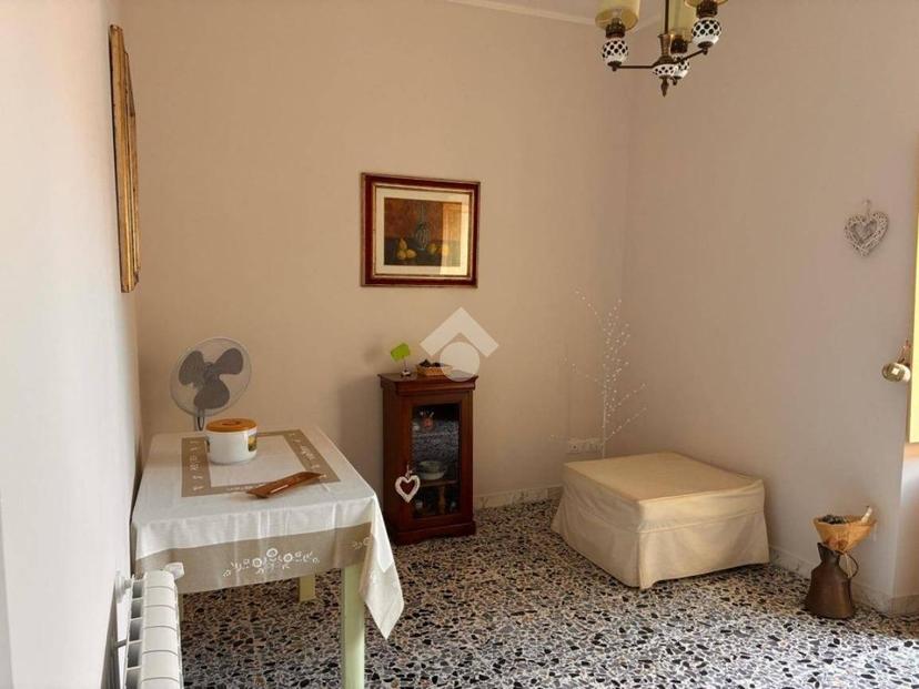 Trilocale piazza garibaldi, Centro, Selci — foto 12 di 25