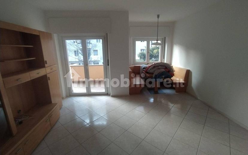Trilocale via Amba Alagi 31, Gries - San Quirino, Bolzano