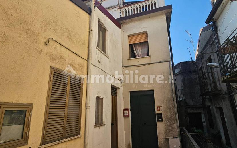 Trilocale Vico Primo Vittorio Emanuele 3, Centro, Satriano — foto 3 di 15