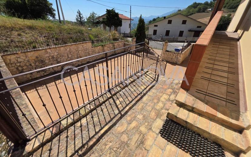 Villa bifamiliare, buono stato, 161 m², Penna Sant'Andrea — foto 7 di 38