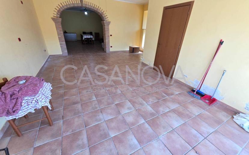 Villa bifamiliare, buono stato, 161 m², Penna Sant'Andrea — foto 2 di 38