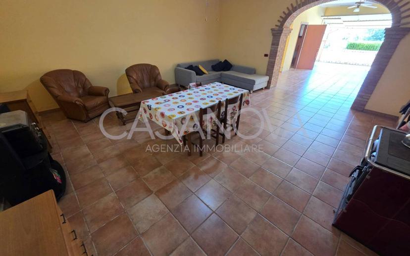 Villa bifamiliare, buono stato, 161 m², Penna Sant'Andrea — foto 5 di 38