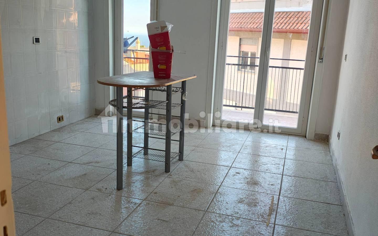 Appartamento via E. di Mattei 3, Centro, Gravina di Catania
