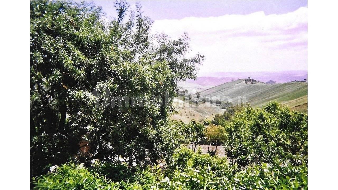 Villa bifamiliare via Stazzone 23, Caltanissetta