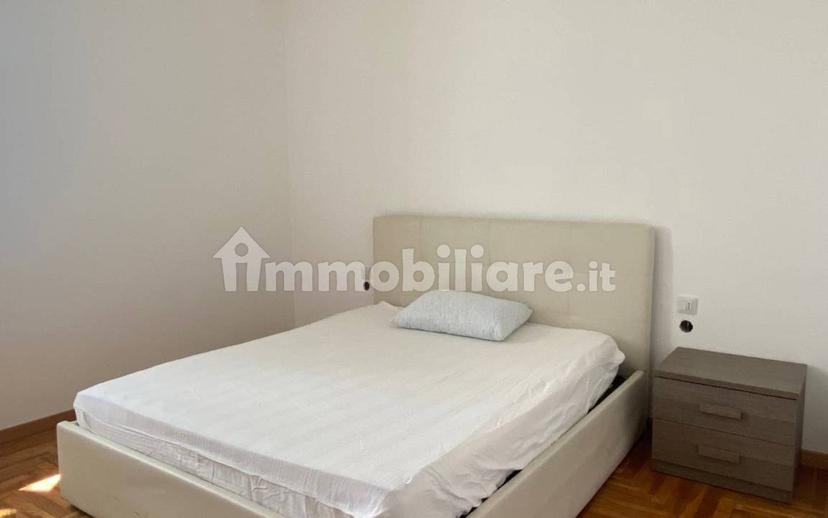 Stanza doppia viale Mosè Bianchi 10, Carate Brianza — foto 3 di 10