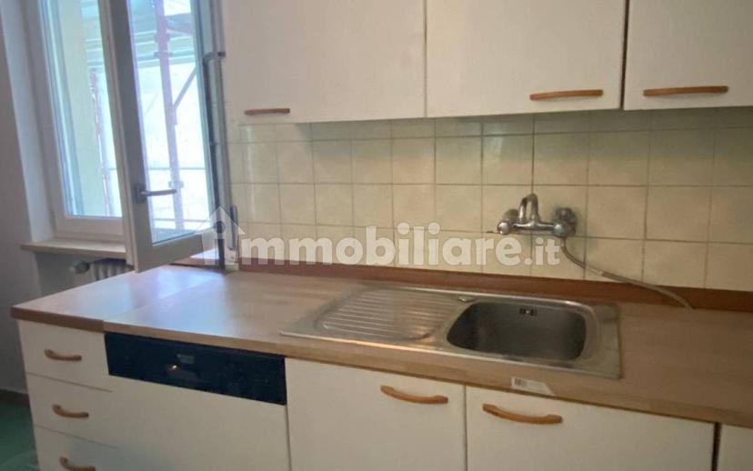 Stanza doppia viale Mosè Bianchi 10, Carate Brianza — foto 2 di 10