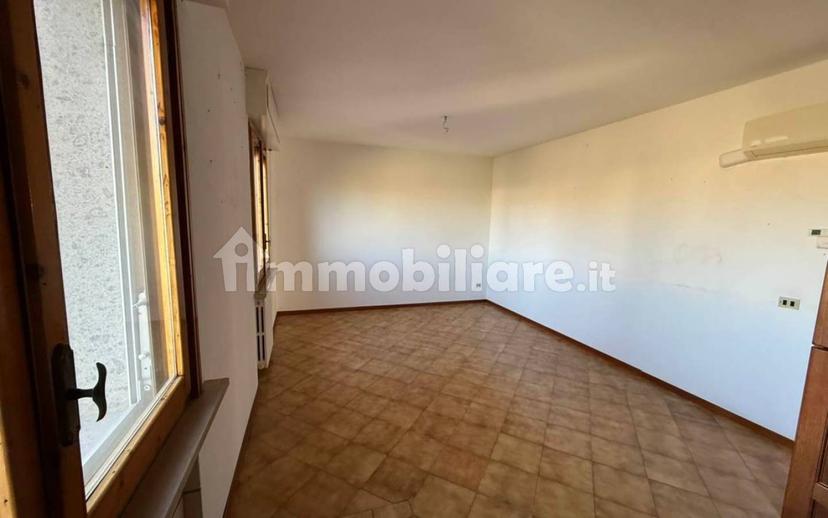 Trilocale buono stato, primo piano, Castagneto Carducci — foto 6 di 18