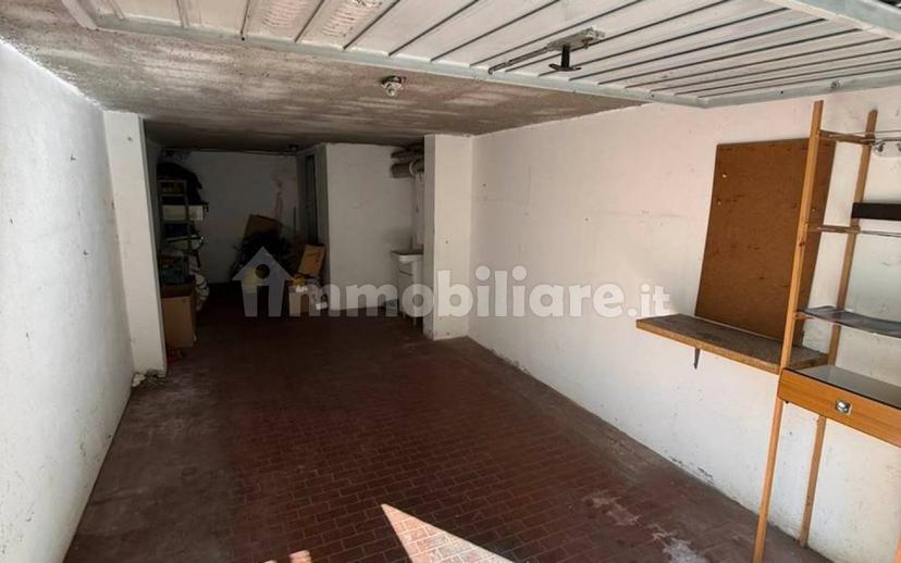 Trilocale buono stato, primo piano, Castagneto Carducci — foto 16 di 18