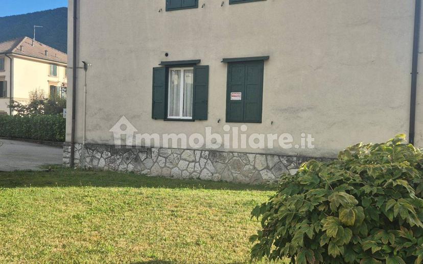 Trilocale viale Monte Grappa 35, Centro, Feltre — foto 9 di 15